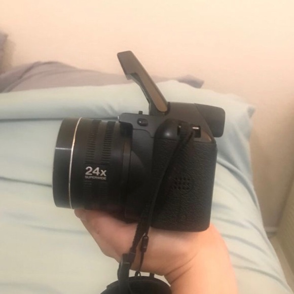 Fujifilm FinePix S4250 14MP 24X zoom - Picture 4 of 8